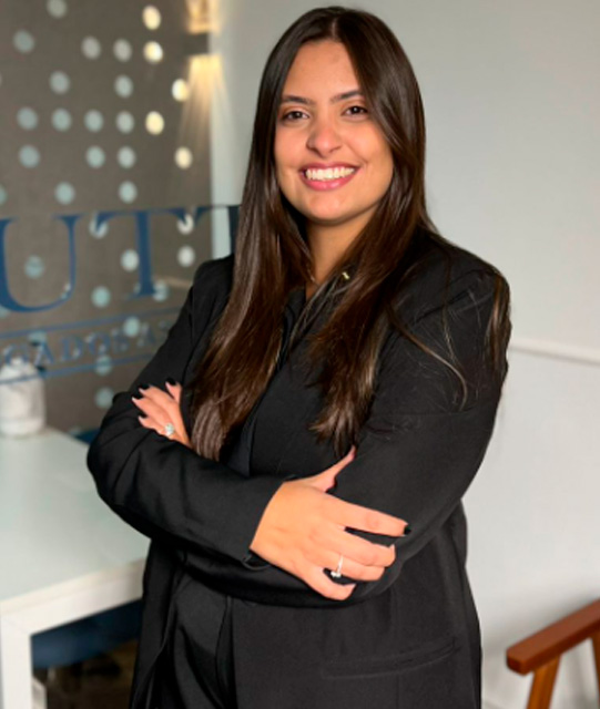 sutti-advogados-ariane-correa