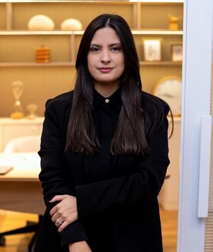 Ariane Correia - Sutti Advogados